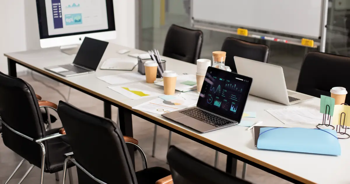 Start your Dubai free zone business with GenZone’s October 2025 offers. Save up to 30%, get a free lifetime visa, FlexiDesk, and waived fees.